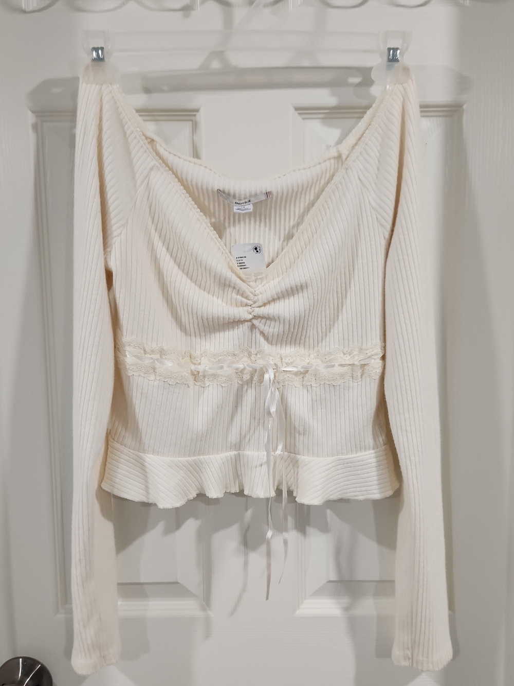 Women's Cream Ribbed Lace-Trim Long Sleeve Top